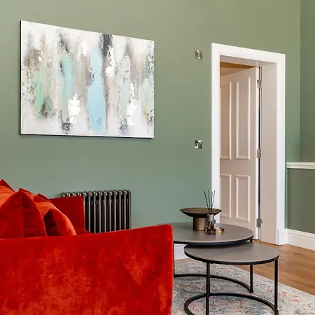 Dragon Luxury At 9 Albyn Place * Edinburgh