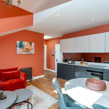 Dragon Luxury At 9 Albyn Place