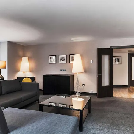 Hotell Radisson Blu Hotel, Centre 4*