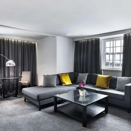 Radisson Blu Hotel, Centre Hotel