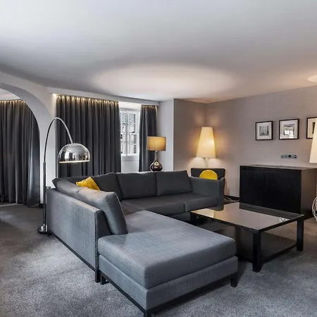 Hotel Radisson Blu Hotel, Centre 4*