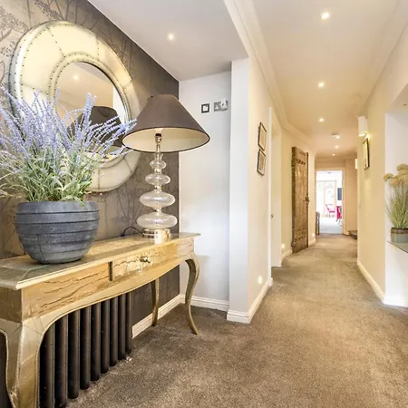 Joivy Ultra Luxe Near Princes Street 公寓 *