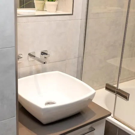 Joivy Ultra Luxe Near Princes Street * Edinburgh