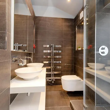 Joivy Ultra Luxe Near Princes Street *