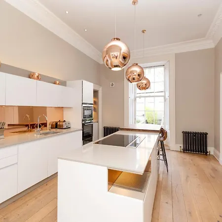 Joivy Ultra Luxe Near Princes Street 公寓
