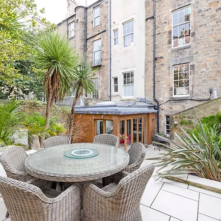 Joivy Ultra Luxe Near Princes Street *