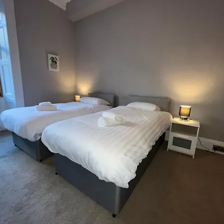 No6 West Coates Hotel