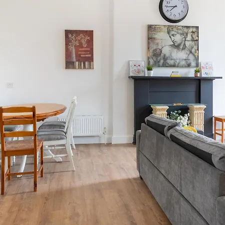 Bright High-ceiling 2bd Flat - Edinburgh! Edinburgh