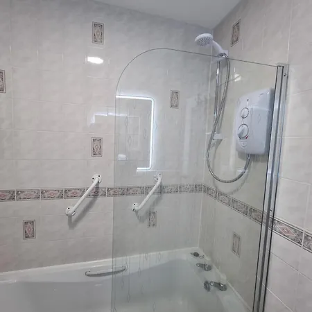 Проживание в семье Bellevue Эдинбург