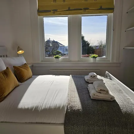 Kaimes Bright Garden Getaway Tatil Evi Edinburgh