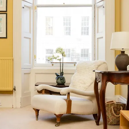 Joivy Chic And Spacious House At The Heart Of The Edinburgh