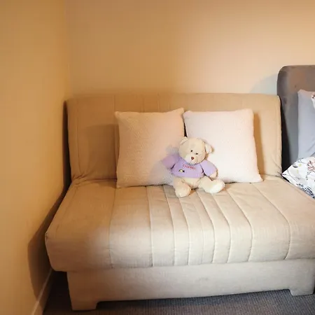 3 Bedrooms Flat In Old Town Sleeps 6 * Edinburgh
