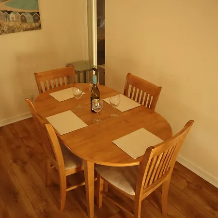 Apartment 3 Bedrooms Flat In Old Town Sleeps 6 *
