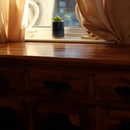 公寓 3 Bedrooms Flat In Old Town Sleeps 6 *