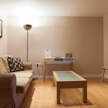 Bright & Stylish West End Apartment Edinburgh