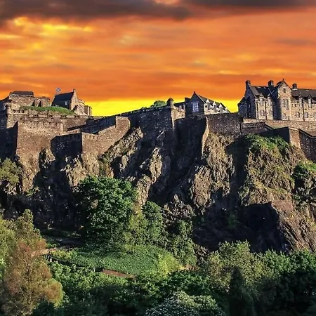 Apartment Lovely Sleeps 8 Close To Ctr Edinburgh