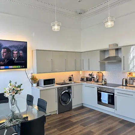 Spacious Luxury 3 Bedroom, 2 Bathroom - Next To Royal Mile And Castle ! Appartement Edinburgh