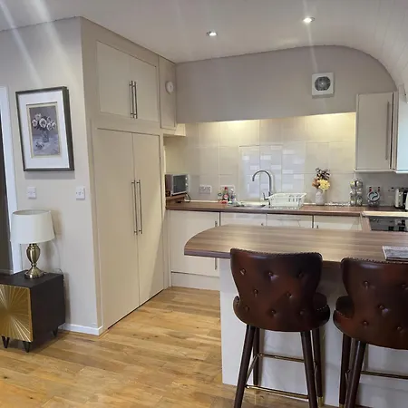 Rose Street Flat