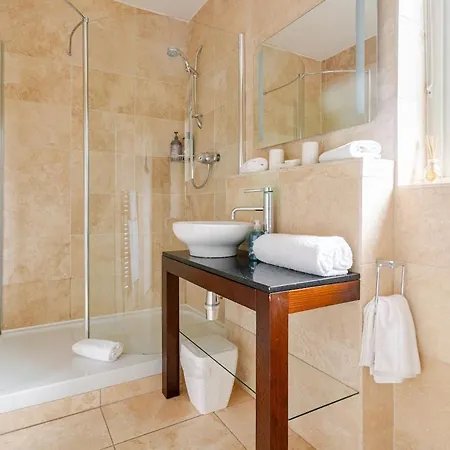 Amulree, 에든버러