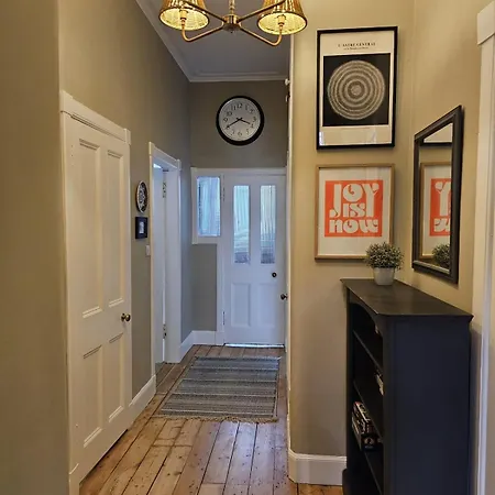 Comely Bank Coorie Apartmán *