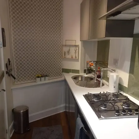 Modern One Bed Flat At The Haymarket, Sleeps 4 Appartamento