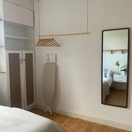 2 Bed With Garden Near Centre & Beach, Free Parking *