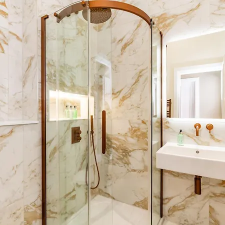 Dragon Luxury At 9 Albyn Place