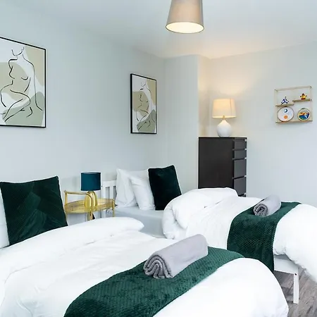Apartment Luxury 2-bed Townhouse With Free Parking, Near Edinburgh