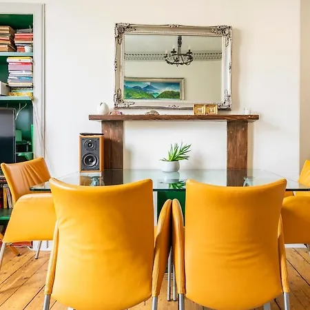 Stunning Flat With Modern Furnishings * Edinburgh