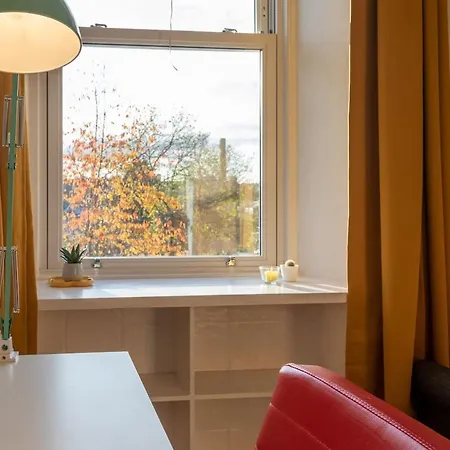 Stunning Flat With Modern Furnishings Apartment *