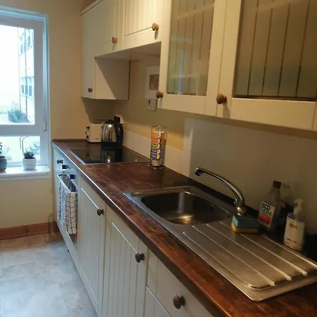 Feng Shui Flat For 4