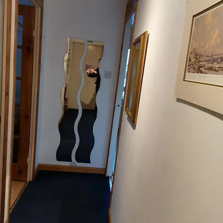 Apartment Feng Shui Flat For 4 *