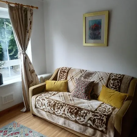 Feng Shui Flat For 4 Edinburgh