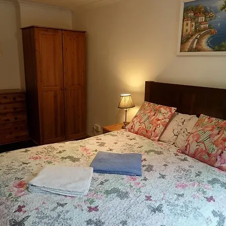Apartment Feng Shui Flat For 4 *