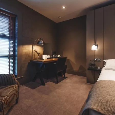 Dakota Edinburgh Otel 4*