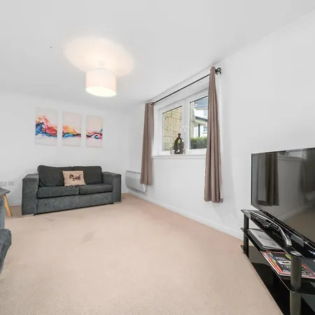 Saughton With Views Of Water Of Leith Holiday home Edinburgh