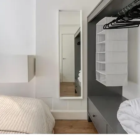 The Gardners In Centre With Parking Edimburgo