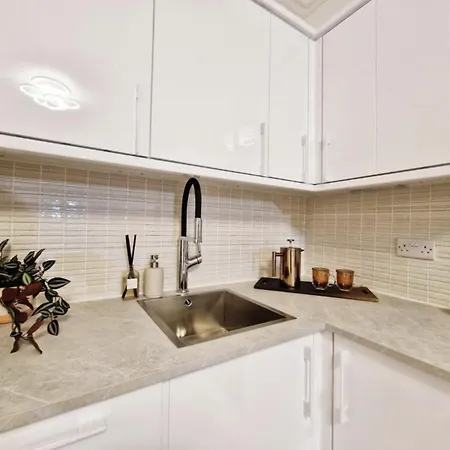 Apartment Centre Oasis Edinburgh