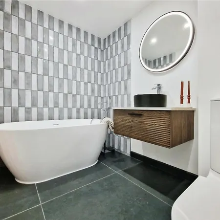 Centre Oasis * Edinburgh