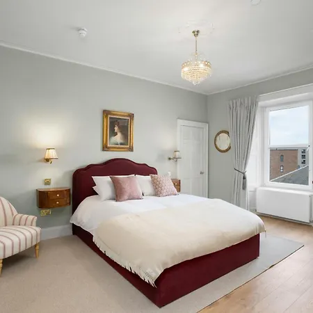 The Townhouse - Leith *