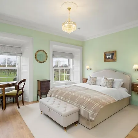 The Townhouse, Leith アパートホテル 4*