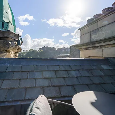 The Righ Penthouse