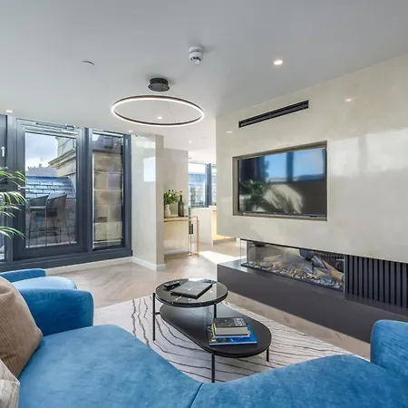The Righ Penthouse