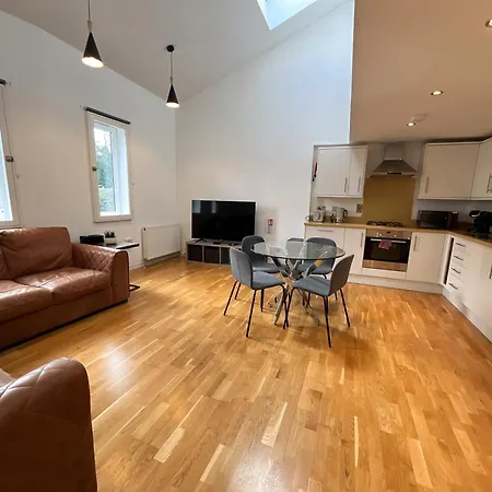 Apartmán Private Parking 2 Bed 2 Bath *