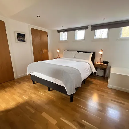 Private Parking 2 Bed 2 Bath * Edinburgh