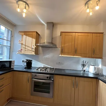 Apartment Nicolson Street Two Bedrooms *