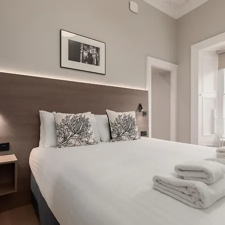 Destiny Scotland George Iv Apartmán
