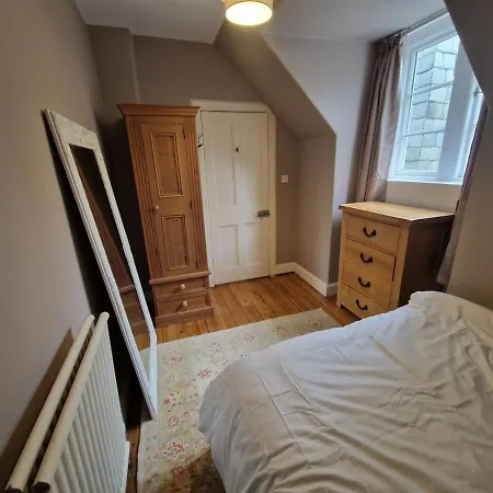 Victorian Charm - Lush Garden, Shops And Parking * Edimburgo