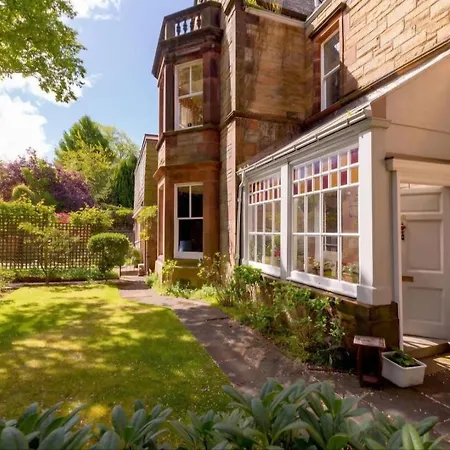 Victorian Charm - Lush Garden, Shops And Parking Apartamento Edimburgo