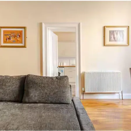 Charming 3-bed In Édimbourg